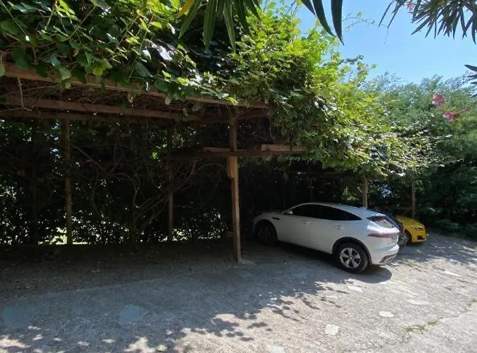 Om-nia Apartamento *