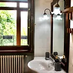 Om-nia Apartman *